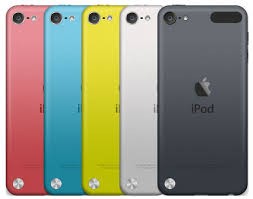 A display of iPod touch 6th generation in different colours. 