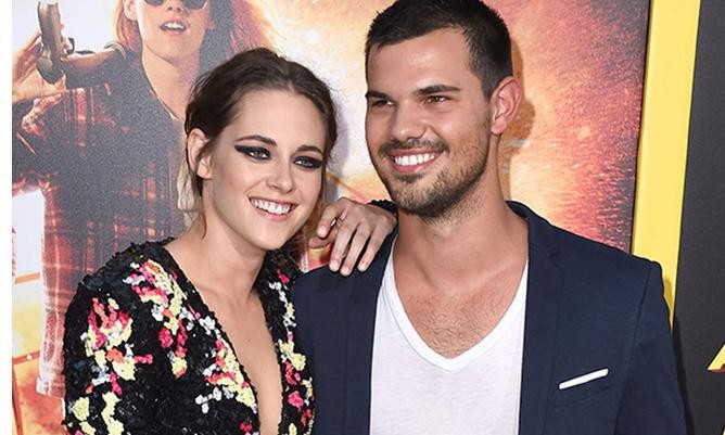 Kristen Stewart and Taylor Lautner recently had a mini-“Twilight” reunion during the premiere of her latest flick "American Ultra" which also features Jesse Eisenberg.