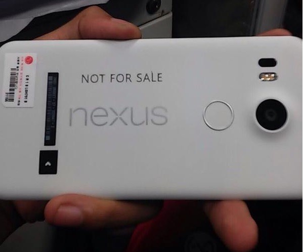 Google Nexus 5 (2015) will look like Samsung and HTC smartphones a bit