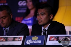 THE HAWAIIAN PUNCH. Brian Viloria goes for glory against Roman Gonzalez.