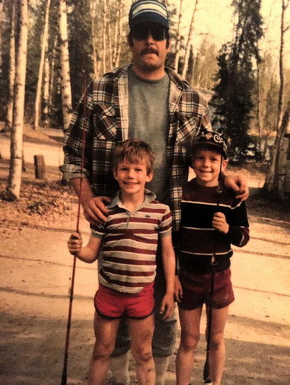 The late Daniel Clifton Pratt poses with his sons "Jurassic World" star Chris Pratt and Cully Pratt. 
