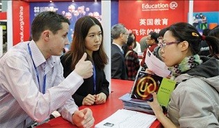 A Chinese student inquiring about visa to study in Britain.
