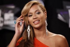 Singer Beyonce poses at the 2011 MTV Video Music Awards in Los Angeles August 28, 2011.