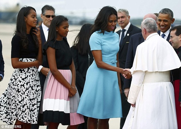 Michelle Obama, along with daughters Sasha and Malia Obama greeted Pope Francis on his arrival in U.S.