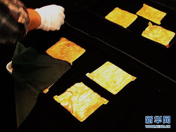 The artifacts are believed to have been stolen from tombs in Dabuzishan, Lixian County, Gansu Province.