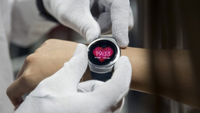 Samsung unveiled their latest smartwatch innovation through Gear S2 and Gear S2 Classic in a tradeshow in Berlin. 