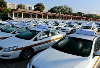 Venezuela received 2,100 Chery cars that arrived in the northern port of Puerto Cabello as part of the 20,000 cars for Venezuelan taxi drivers that China will provide under a bilateral agreement.