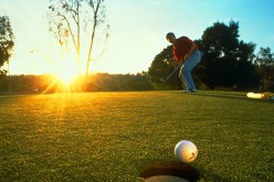 Executives from China's state-owned firms have increasingly been embroiled in using public funds to indulge in golf.
