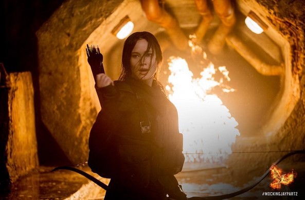 "The Hunger Games: Mockingjay - Part 2" is set to make a killing with its U.S., China and Japan release happening simultaneously.
