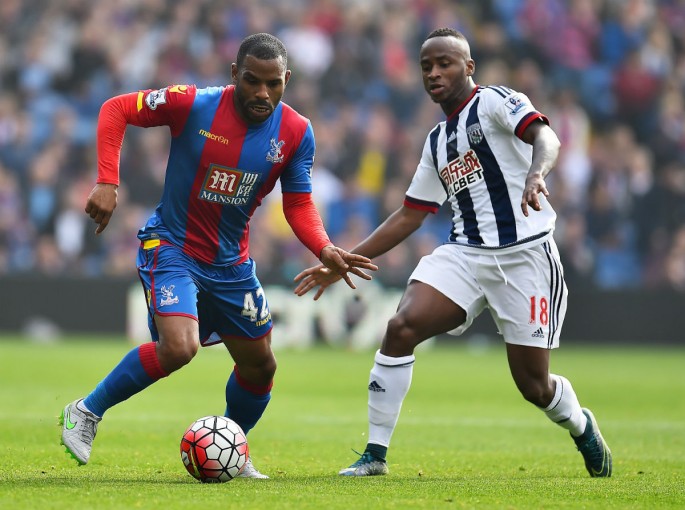  Saido Berahino of West Bromwich Albion (R) and Jason Puncheon of Crystal Palace battle for the ball during their recent match.