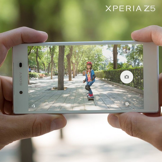 Sony Xperia Z5 can capture images in just 0.03 seconds.