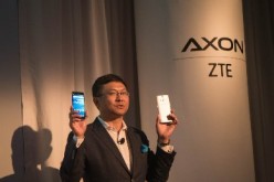 ZTE will be presenting its flagship phone AXON as a state gift to the British government.