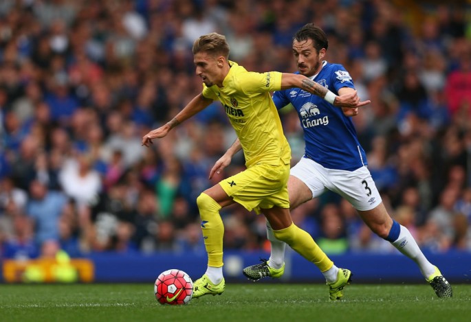 Villarreal winger Samu Castillejo dribbles past Everton's Leighton Baines during a preseason friendly.