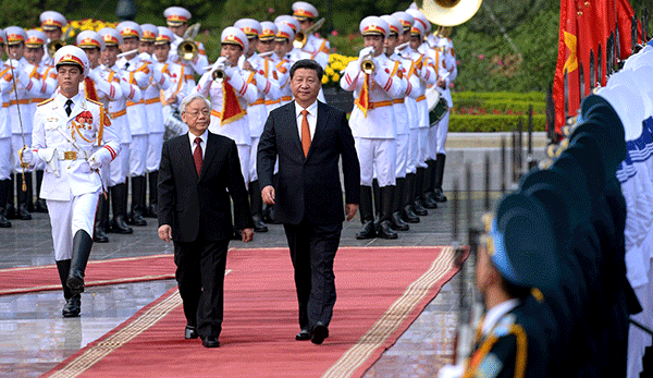 Xi proposed to Vietnam leaders that the two sides jointly engage in maritime cooperation and the development of resources in the disputed area. 