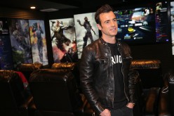 Justin Theroux Plays Call Of Duty: Black Ops 3 At Treyarch Studios In Santa Monica.