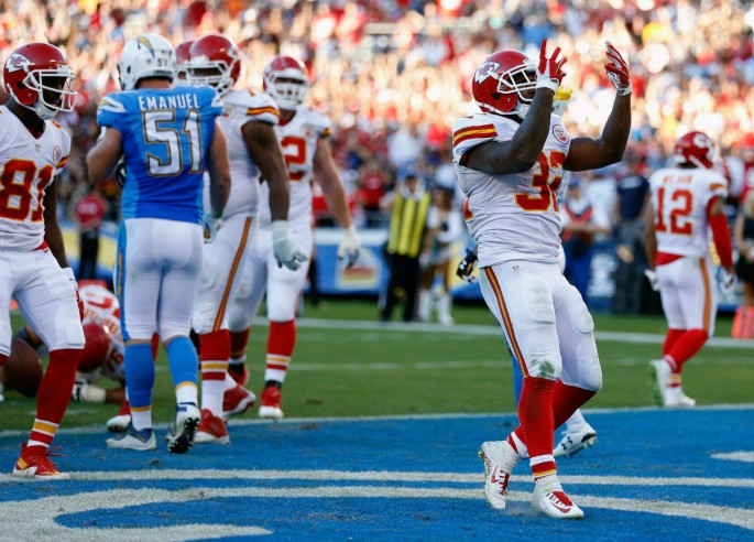 Kansas City Chiefs running back Spencer Ware #32 scored two touchdowns against the San Diego Chargers.