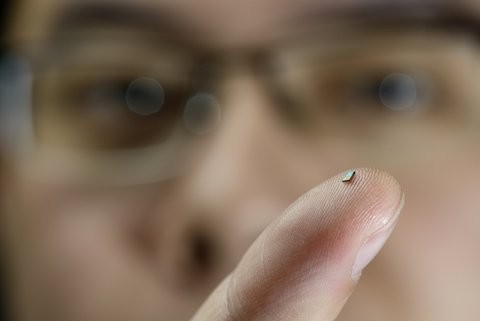Wireless Temperature Sensor Chip 