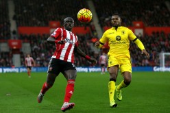 Southampton winger Sadio Mané compete for the ball against Aston Villa's Leandro Bacuna.