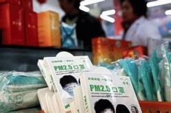 The worsening air pollution in many cities in China has caused a spike in the sale of face masks and the proliferation of counterfeit ones. 