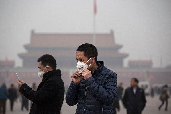 Beijing smog began to clear due to emergency measures set up by the Chinese government.