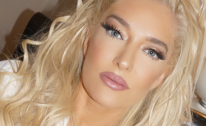 Fans will manage to meet Erika Jayne in the season six episode of "Real Housewives of Beverly Hills"