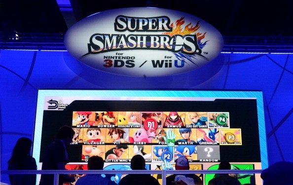 Gamers play Super Smash Bros. for Nintendo 3Ds at the annual E3 video game extravaganza in Los Angeles, California on June 10, 2014. 