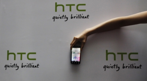 It is said that the next HTC flagship name could be HTC Perfume, instead of HTC O2 or HTC One M10. 