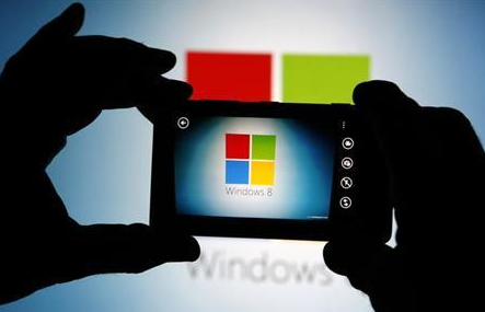 Rumors are surfacing in the air that Microsoft is planning to release a Surface smartphone in 2016.