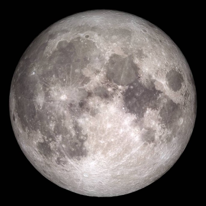 How the moon will appear on Christmas, 2015.