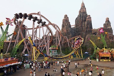 Happy Valley, a theme park in Beijing, is reportedly modeled on a western park with six theme areas: Firth Forest, Aegean Sea, Atlantis, Lost Maya, Shangri-La and Ant Kingdom.
