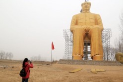 Mao Giant Statue