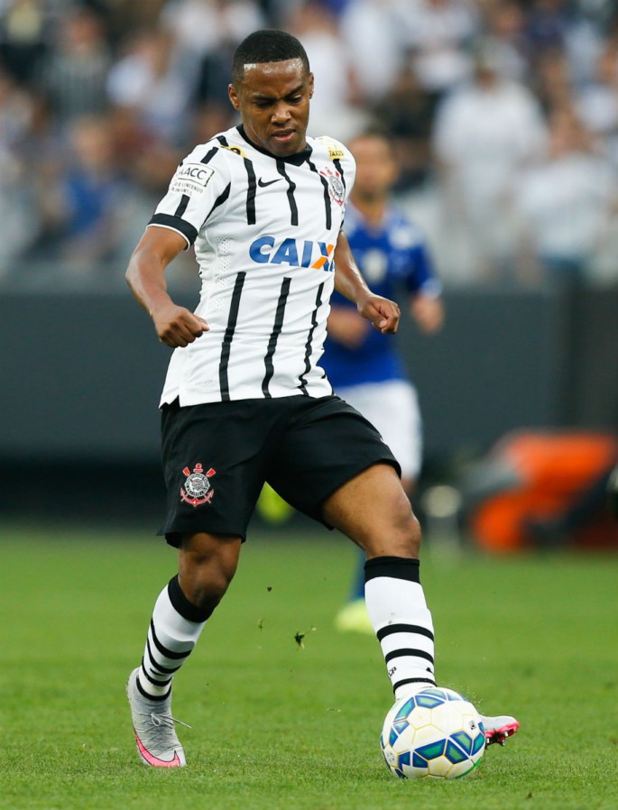 Corinthians midfielder Elias.
