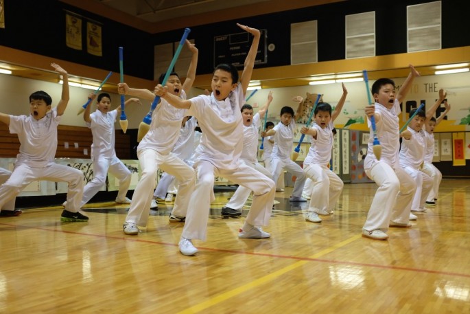 An image of the Chinese Cultural Exchange Student Talent Show.