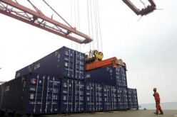 Customs authorities predict that China's export trade will ease in the second quarter this year, despite weak January data.