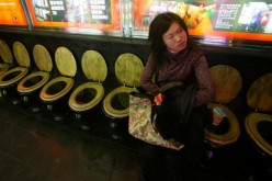 Seats In The Shape Of Western-Style Toilets Appear In Nanjing