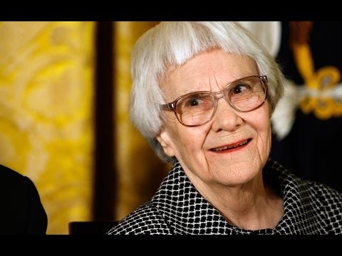 Harper Lee author of 'To Kill a Mockingbird' dies aged 89.