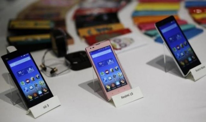 Xiaomi plans to use self-designed smartphone chips for its lower-priced handsets.