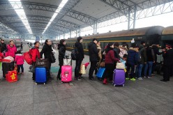 The size of an individual worker’s suitcase during the Spring Festival travel rush can also be highly indicative of his purchasing power: less money is spent on bigger bags.