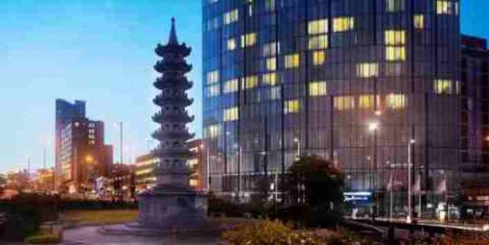 China's conglomerate giant HNA Group is leading bidders interested in the takeover of Carlson Rezidor Hotel Group.