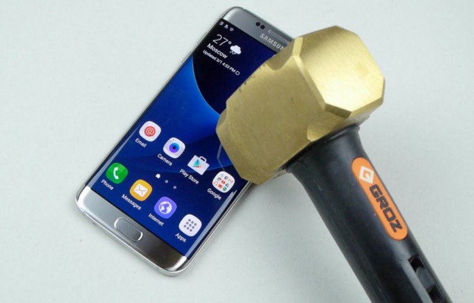 Samsung's latest smartphones, Galaxy S7 and S7 Edge, pack many improvements. 
