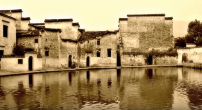 Chinese archaeologists have discovered a 5,000-year-old large water system in Hangzhou in Zhejiang Province.
