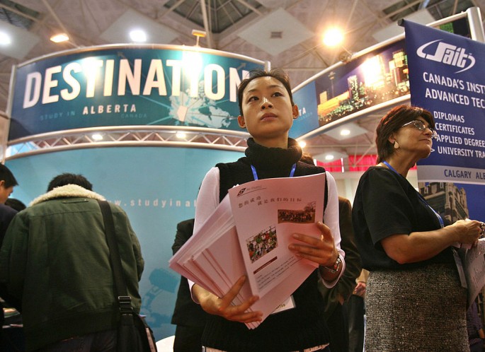 One of the challenges encountered by overseas returnees is missing out on major job expos in China, a study by the Center for China and Globalization revealed.