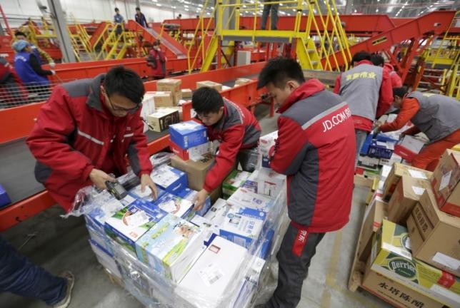 Chinese consumers can expect to receive in four days Japanese products bought from JD's overseas online marketplace following cooperation between JD and Yamato, a Japanese logistics company.