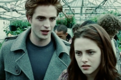 Kristen Stewart and Robert Pattinson played the role of lead characters Bella and Edward in 