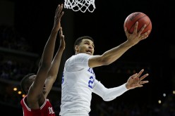Jamal Murray goes for a lay-up against the Indiana Hoosiers.