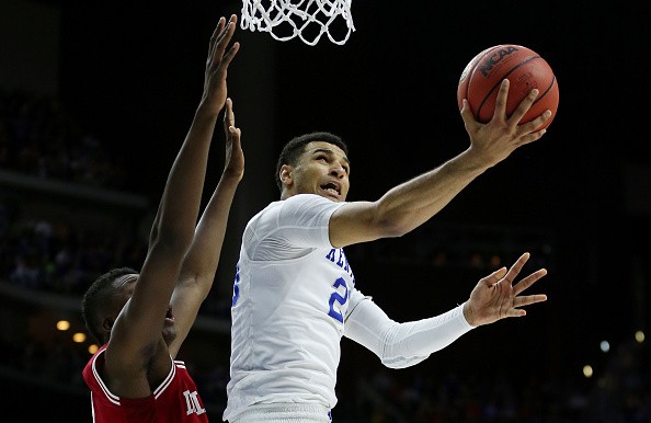 Jamal Murray goes for a lay-up against the Indiana Hoosiers.