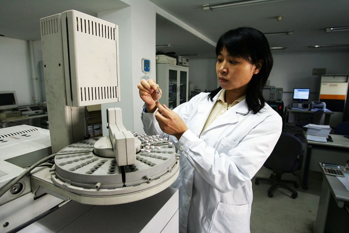 A Chinese anti-doping lab has been suspended for up to four months by the World Anti-Doping Agency (WADA).