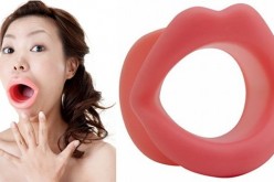 Face Slimmer Exercise Mouthpiece is an anti-aging, anti-wrinkle and muscle care beauty device made by Japan Trend Shop.