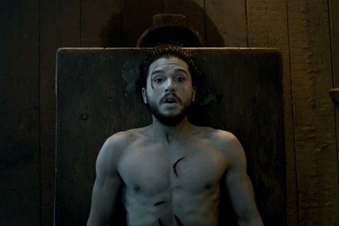 Jon Snow finally woke up in "Game of Thrones" Season 6 episode 2.