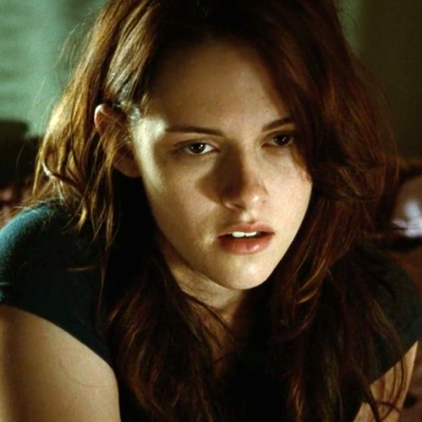 Kristen Stewart played the lead role of Bella Swan in "Twilight" franchise's movies.